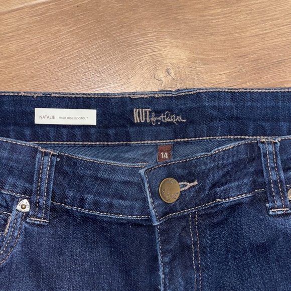 KUT from the Kloth Natalie High Rise Bootcut 14 - Picture 4 of 6